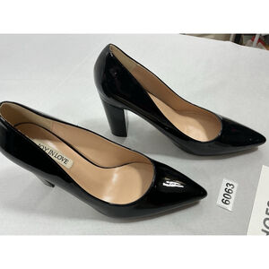 Womans Joy In Love Slipon Pumps 9.5 Stacked Heel Pointed Toe Black